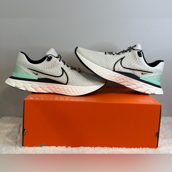 Nike React Infinity Run FK 3 - Picture 3 of 13